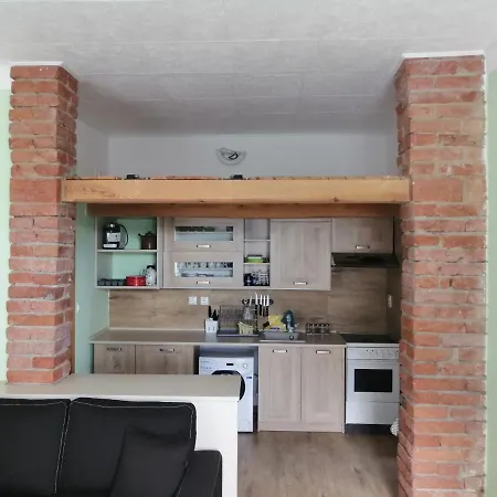 Apartman *